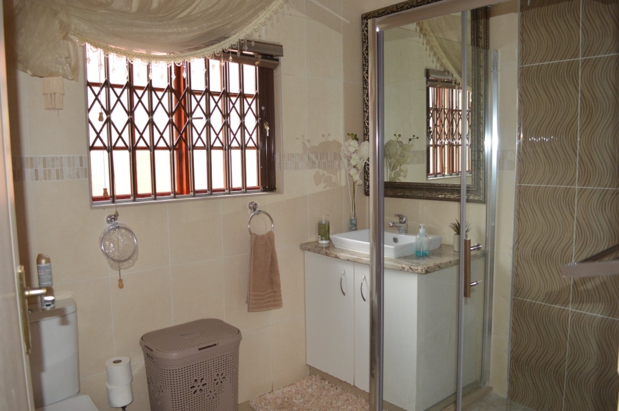 4 Bedroom Property for Sale in Flamwood North West